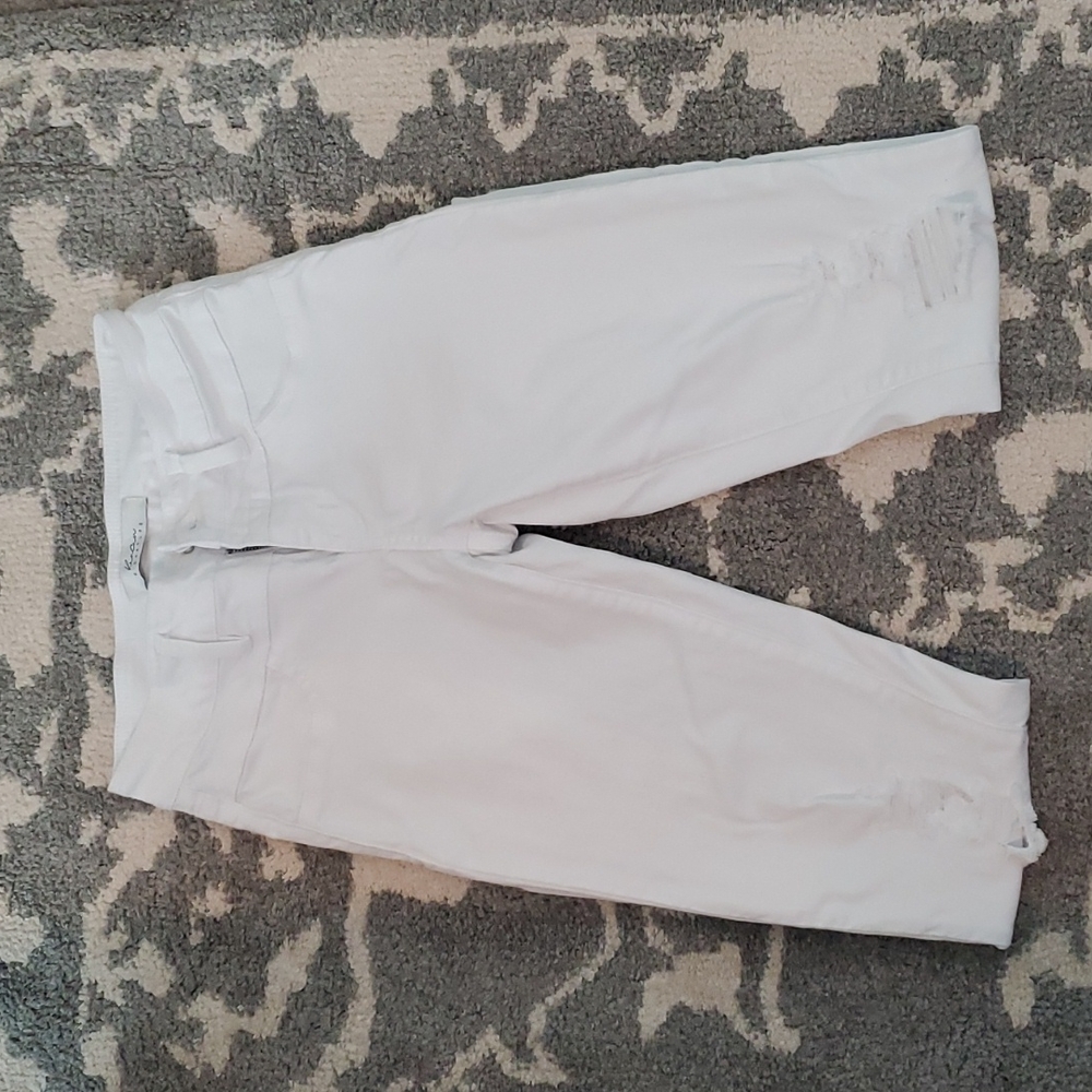 White KanCan jeans